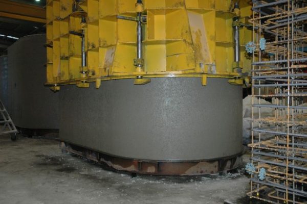 HawkeyePedershaab box culvert mold equipment