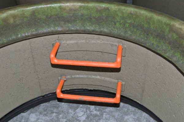 Karibic manhole step insertion