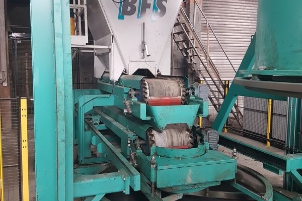 Karibic_Concrete_Feeding