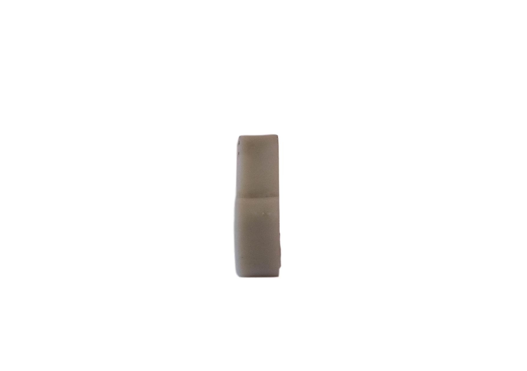 FAS-V-LOK SIDE VIEW Fas-V-Lock plastic spacer