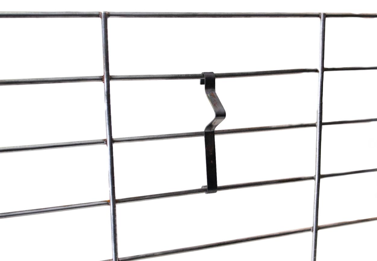 PRESS LOK ON CAGE (1) Press-lock spacer on cage front view