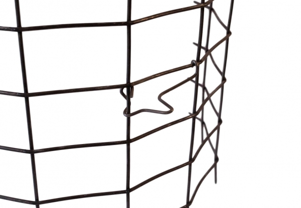 Twist-Lock spacer on cage